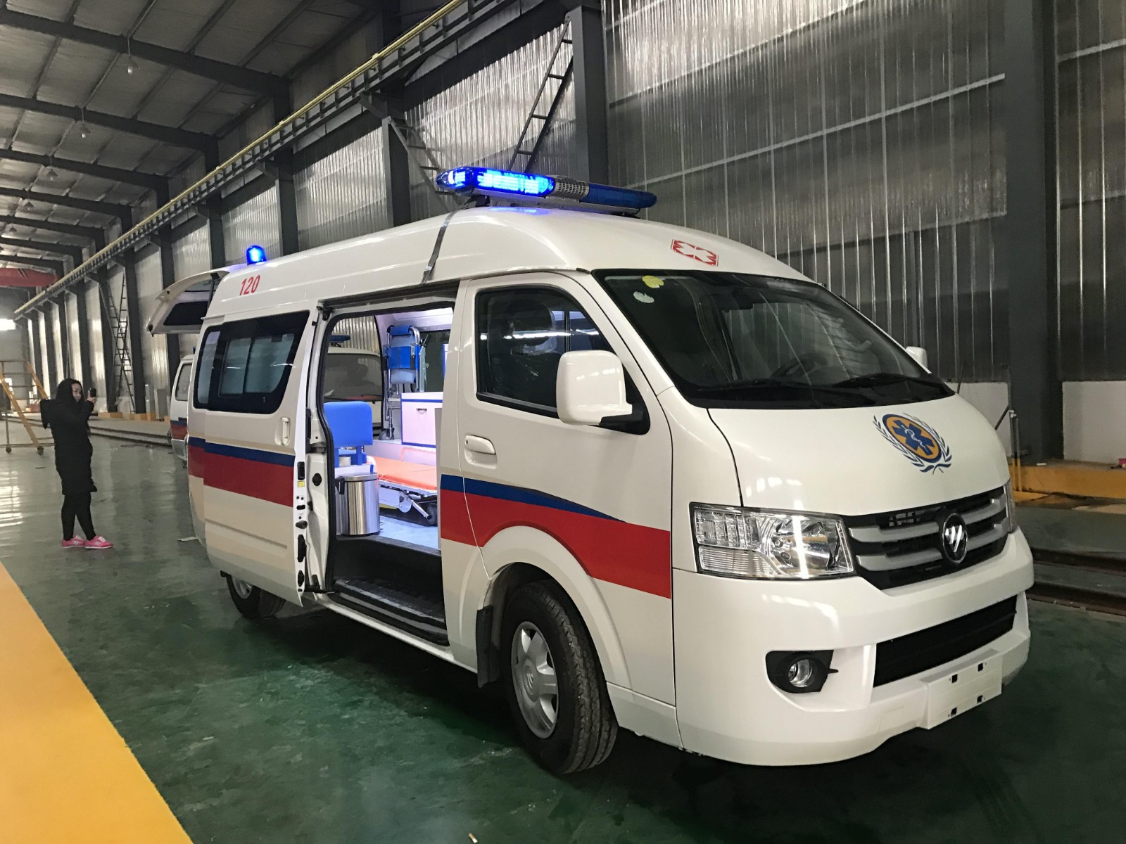 木垒哈萨克救护车转院
